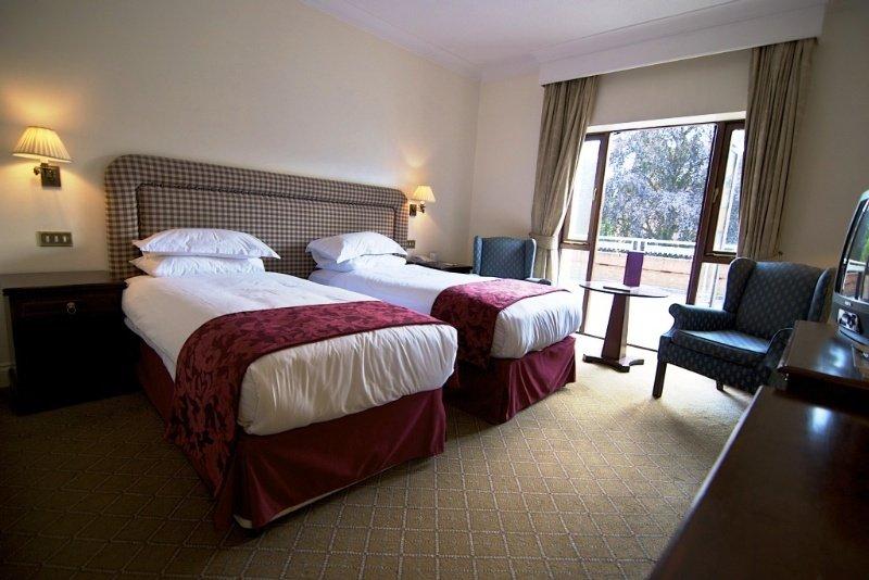 The Belfry Hotel & Resort ซัตตันโคลด์ฟิลด์ ภายนอก รูปภาพ